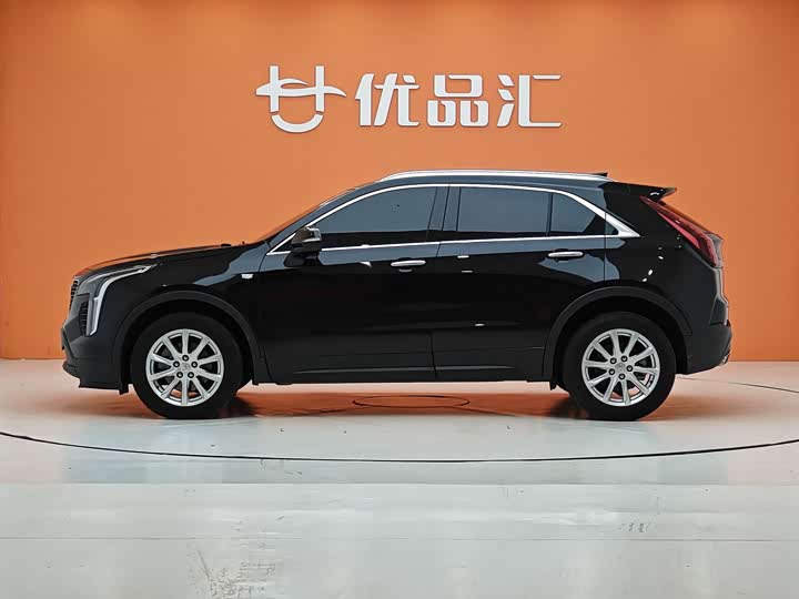Фото 2 - Cadillac XT4