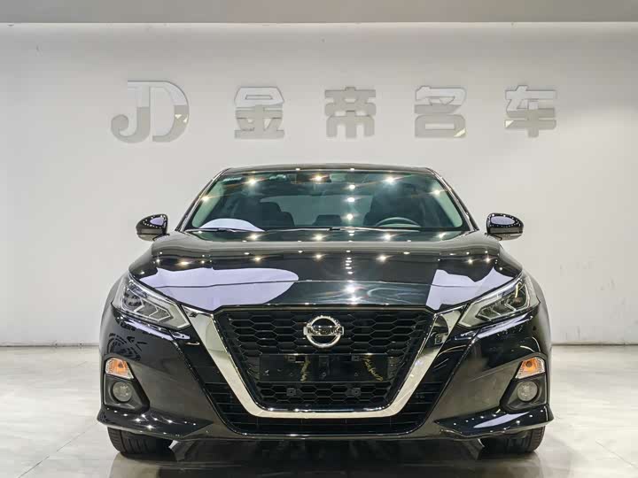 Фото 2 - Nissan Teana