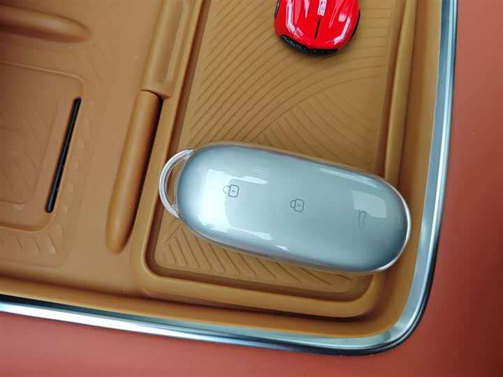 Фото 9 - LiXiang L9