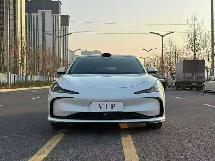 Фото 2 - IM motors L6