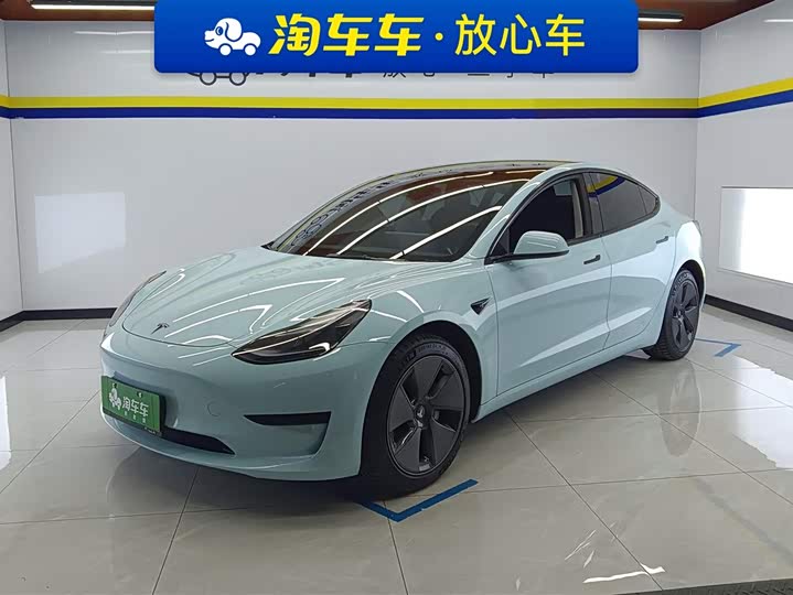 Фото 1 - Tesla Model 3