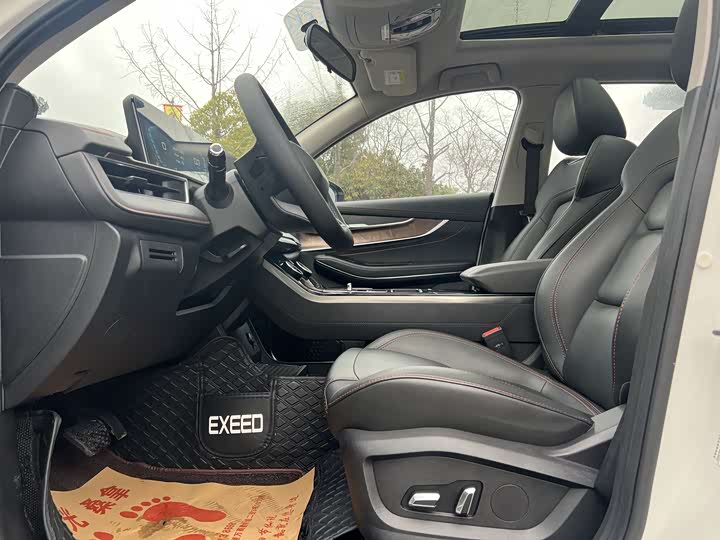 Фото 7 - Exeed LX