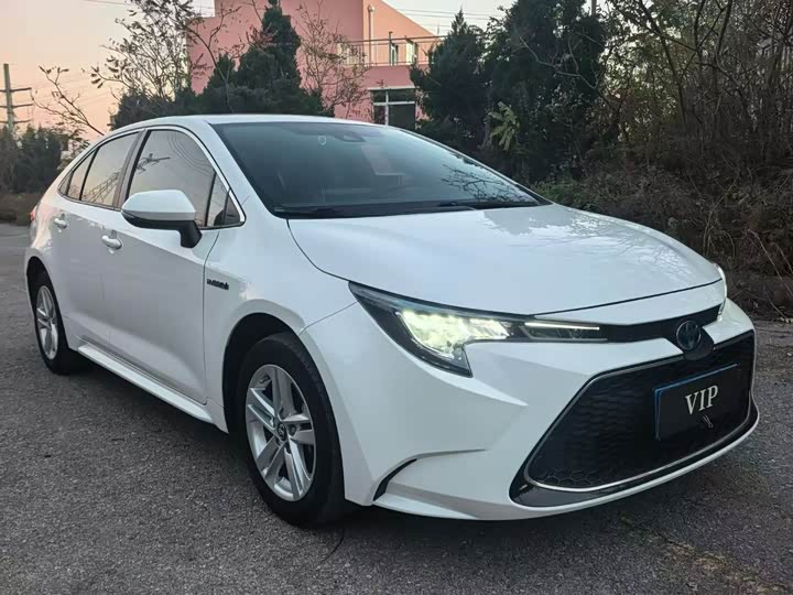 Фото 2 - Toyota Levin