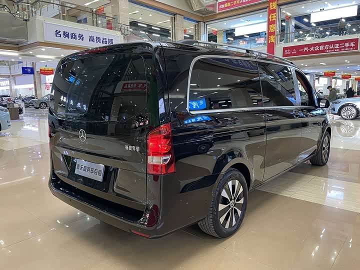 Фото 6 - Mercedes-Benz Vito