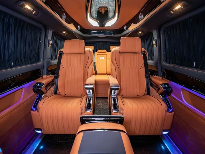 Фото 7 - Mercedes-Benz Vito