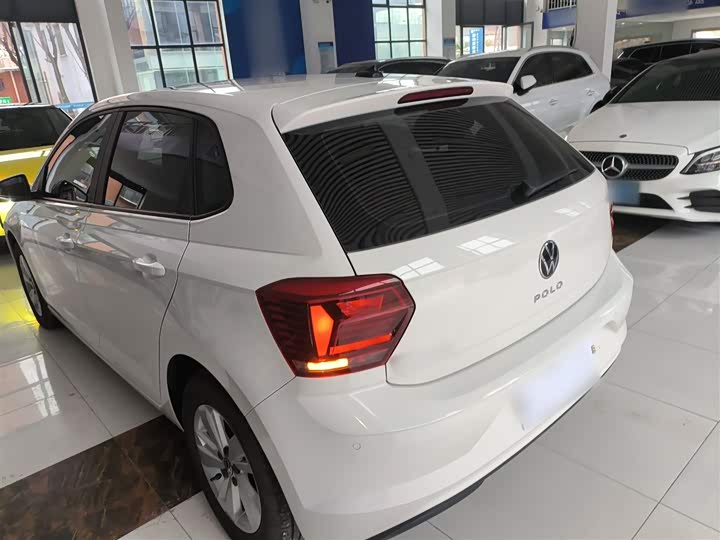 Фото 5 - Volkswagen Polo