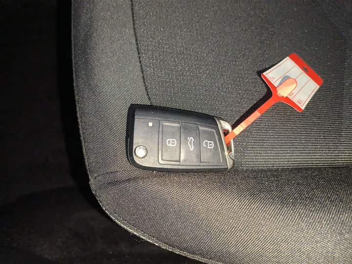 Фото 9 - Volkswagen Polo