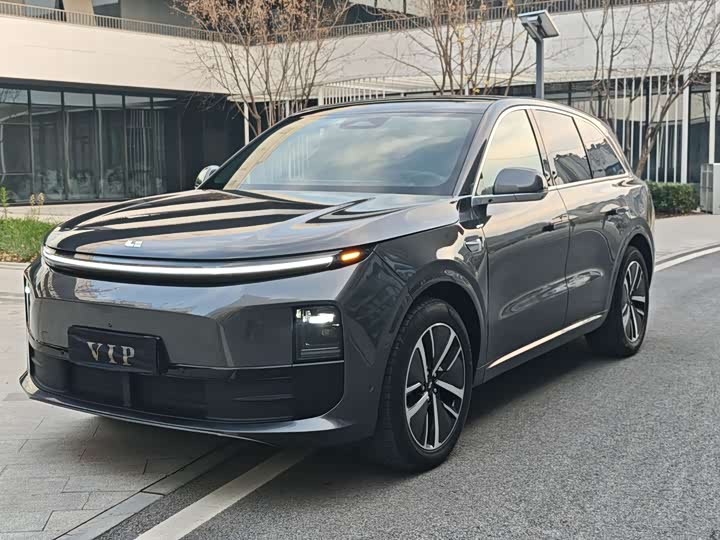 Фото 1 - LiXiang L6