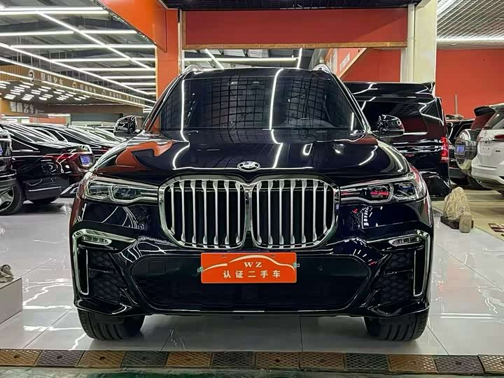 Фото 2 - BMW X7