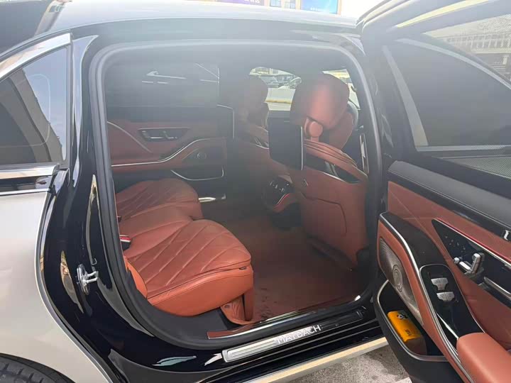 Фото 5 - Mercedes-Benz Maybach S-Class