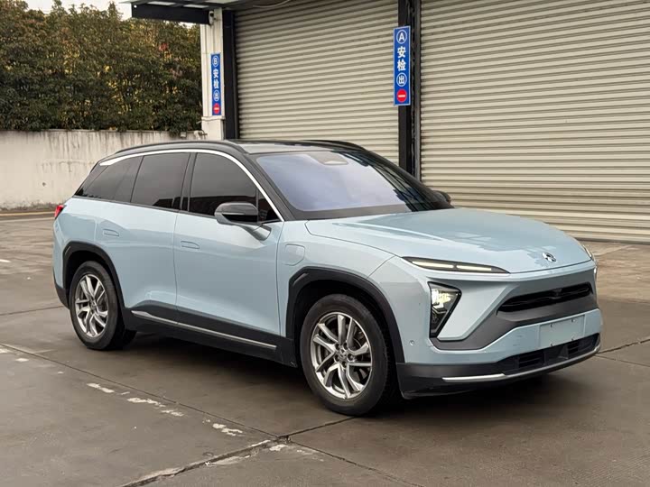 Фото 3 - Nio ES6