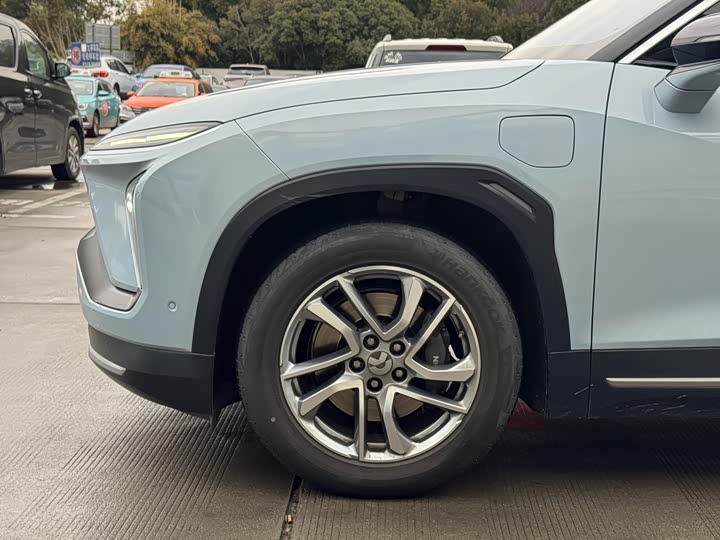 Фото 4 - Nio ES6