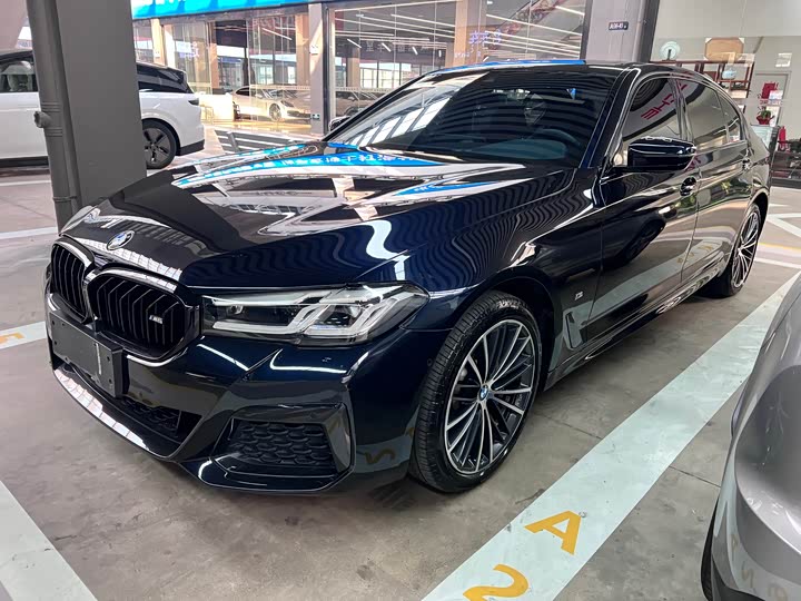 Фото 1 - BMW 5 Series