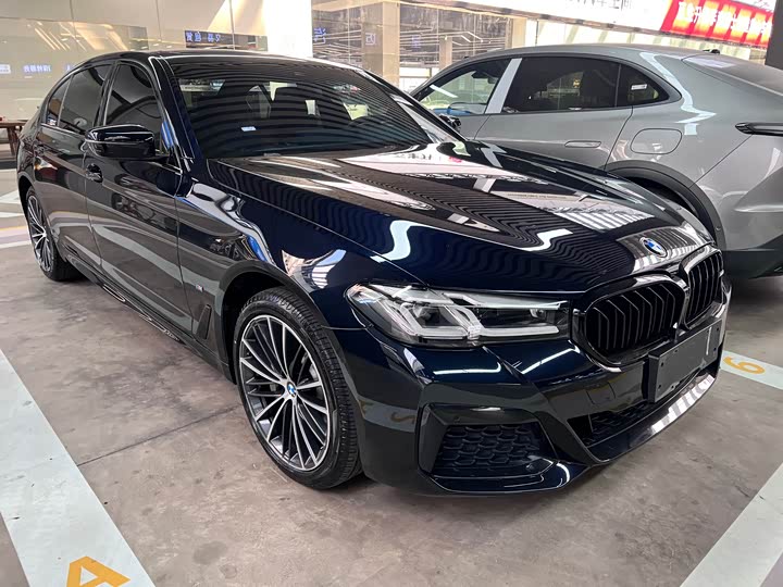 Фото 3 - BMW 5 Series