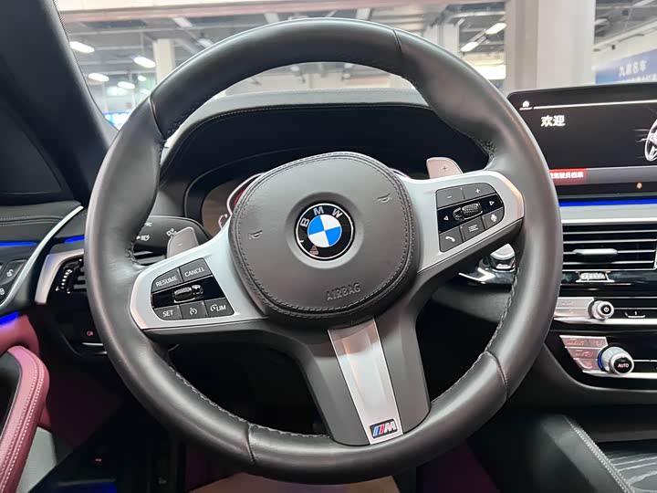 Фото 6 - BMW 5 Series