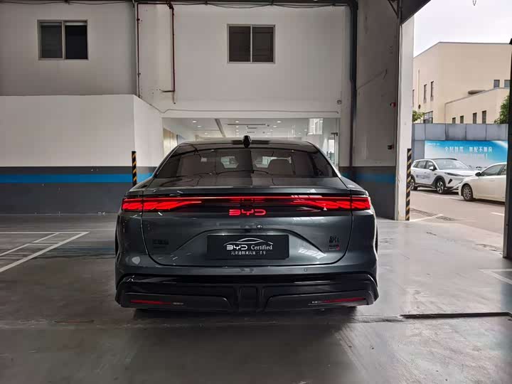 Фото 4 - BYD Han L