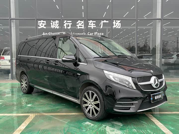Фото 3 - Mercedes-Benz V-Class