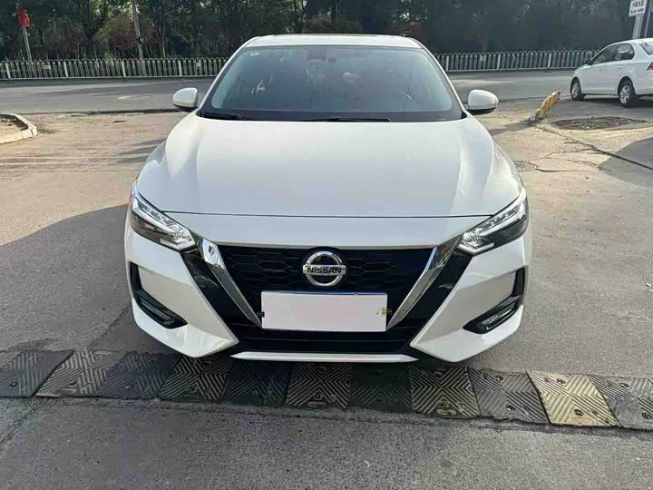 Фото 2 - Nissan Sylphy