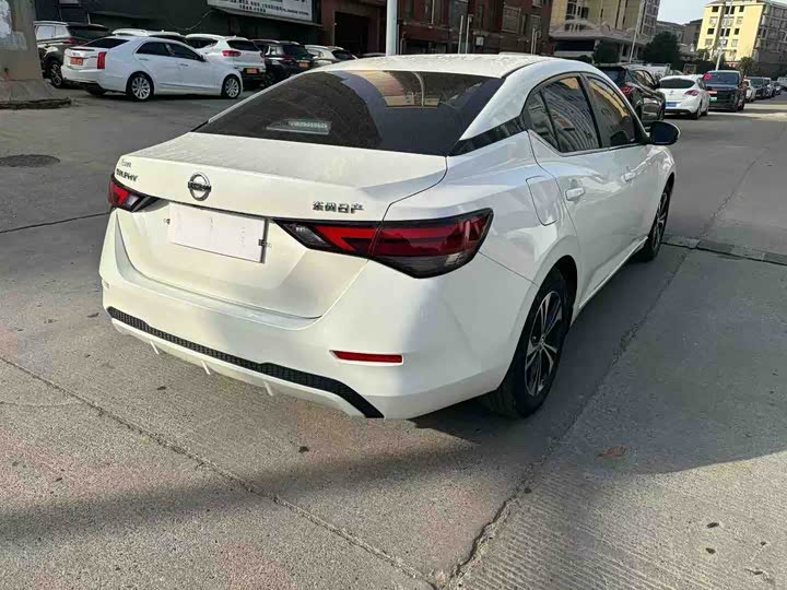 Фото 7 - Nissan Sylphy