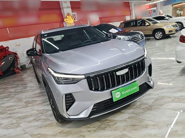 Фото 4 - Geely Atlas