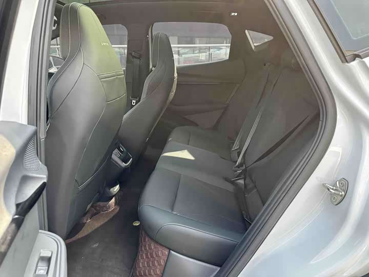 Фото 9 - Volkswagen ID.Unyx