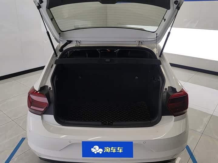 Фото 4 - Volkswagen Polo