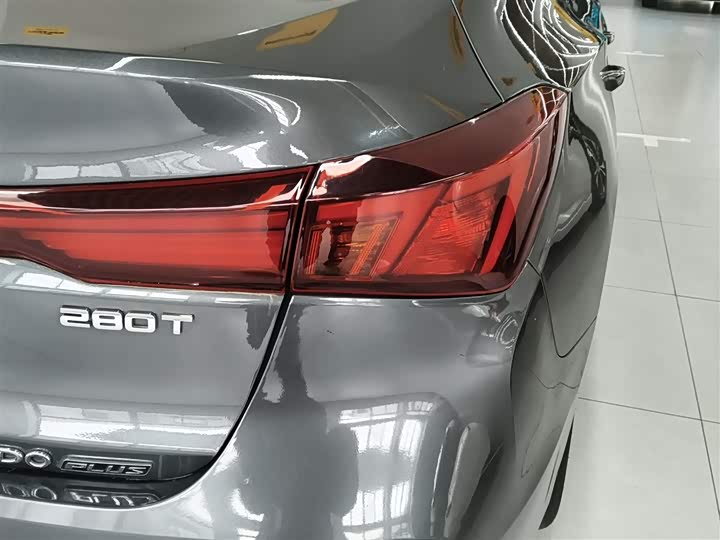 Фото 8 - Changan Eado Plus