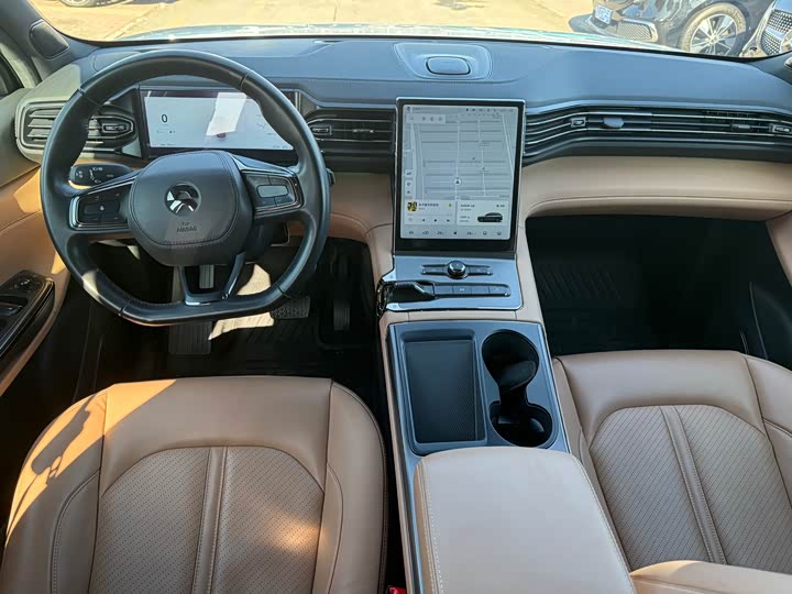 Фото 8 - Nio ES6