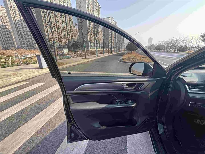 Фото 7 - Haval M6