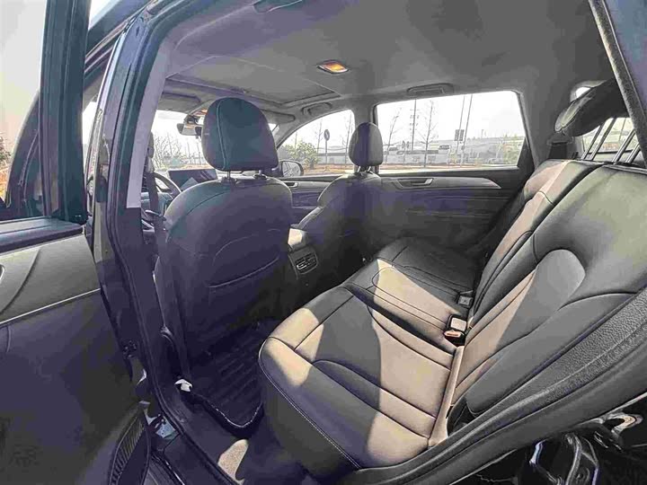 Фото 9 - Haval M6