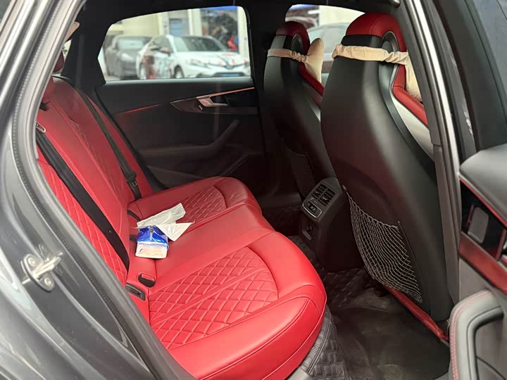 Фото 6 - Audi S4