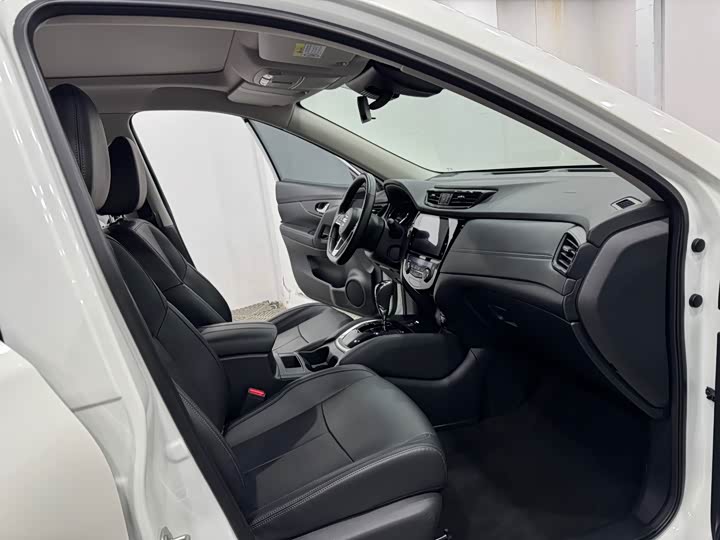 Фото 4 - Nissan X-Trail