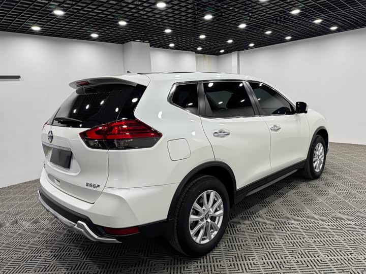 Фото 7 - Nissan X-Trail