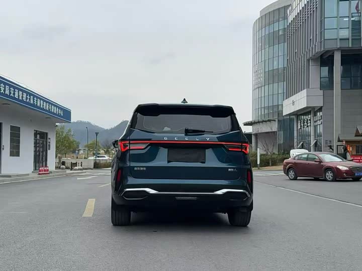 Фото 3 - Geely Jiaji