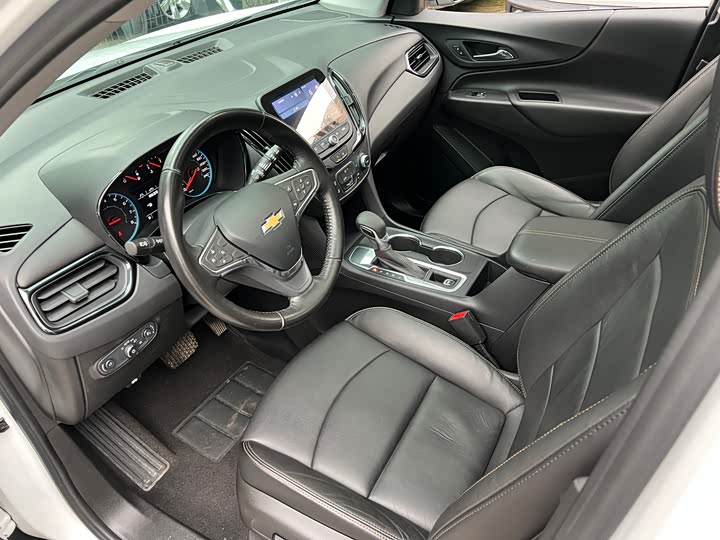 Фото 9 - Chevrolet Equinox