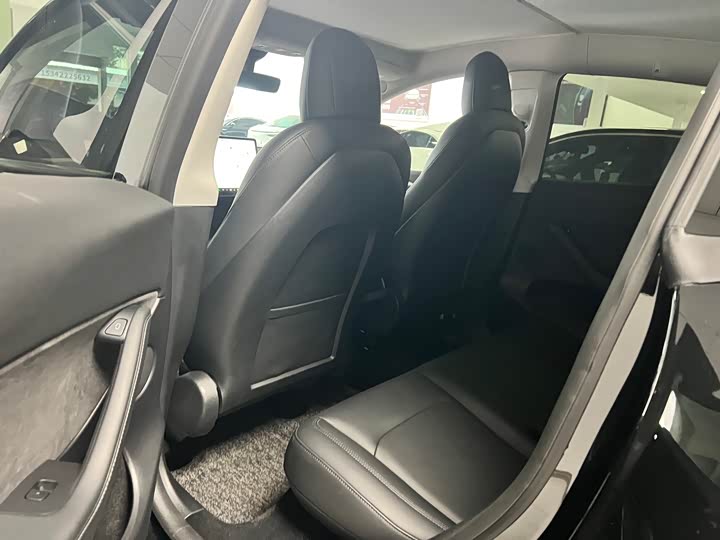 Фото 9 - Tesla Model Y