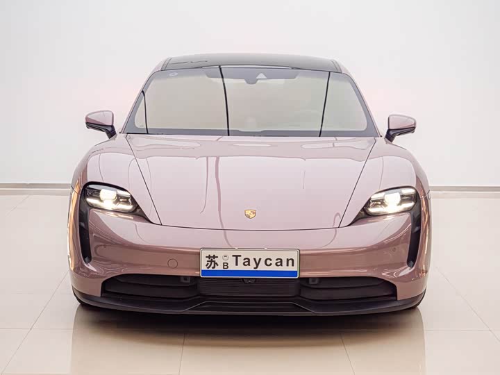 Фото 2 - Porsche Taycan