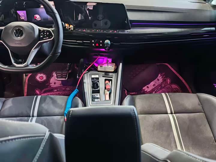 Фото 7 - Volkswagen Golf