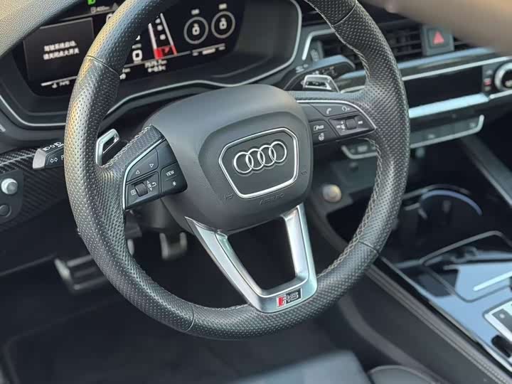 Фото 8 - Audi RS 5
