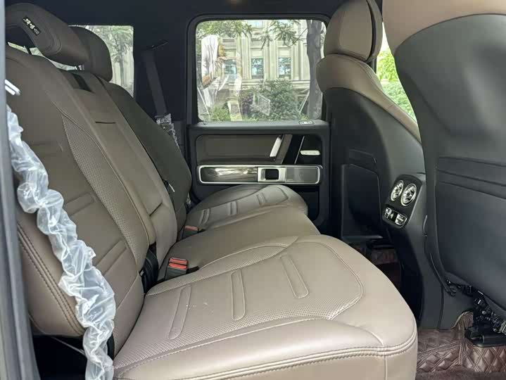 Фото 6 - Mercedes-Benz G-Class