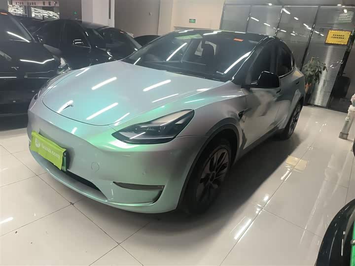 Фото 2 - Tesla Model Y
