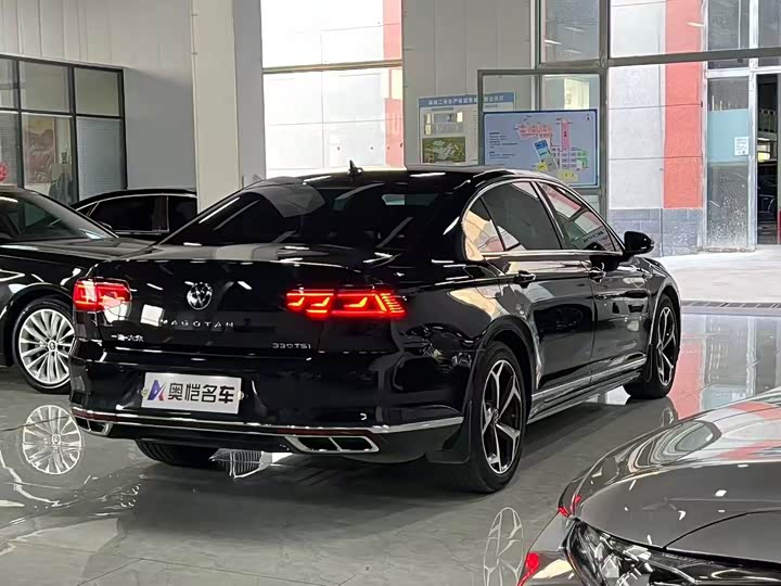 Фото 5 - Volkswagen Magotan