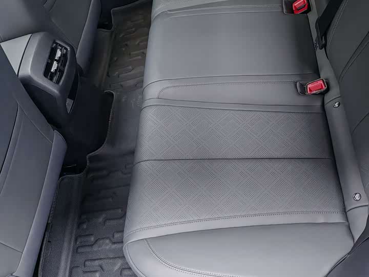 Фото 6 - BYD Qin Plus