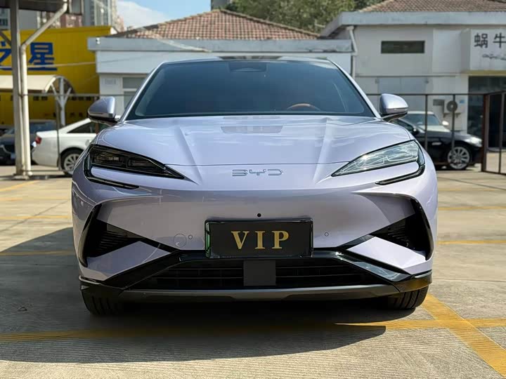 Фото 2 - BYD Sea Lion 07 EV