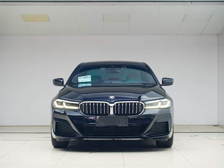 Фото 2 - BMW 5 Series