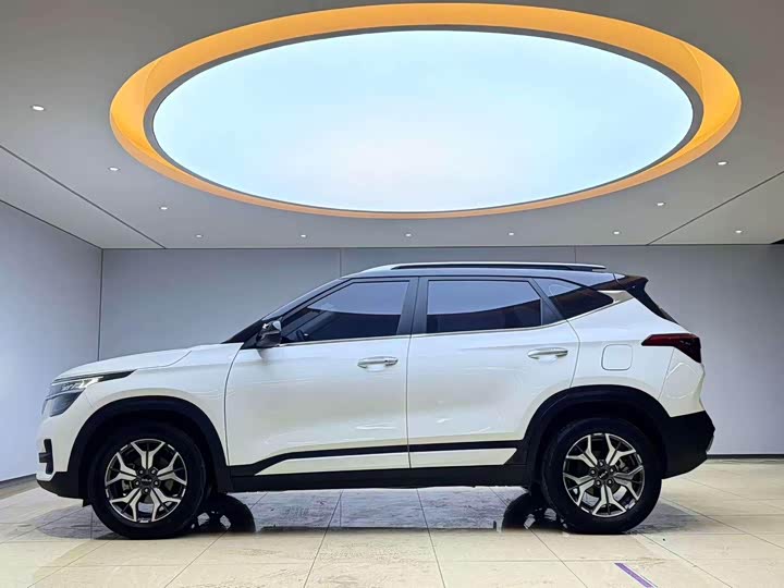 Фото 4 - Kia KX3