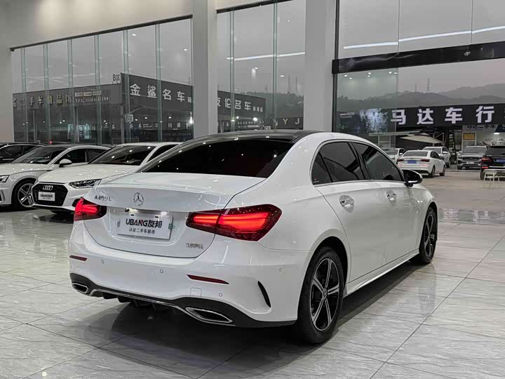 Фото 4 - Mercedes-Benz A-Class