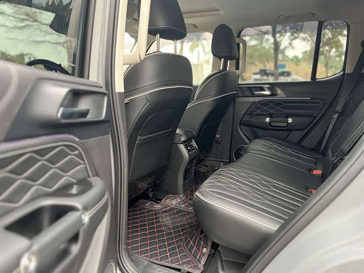 Фото 6 - Tank 300