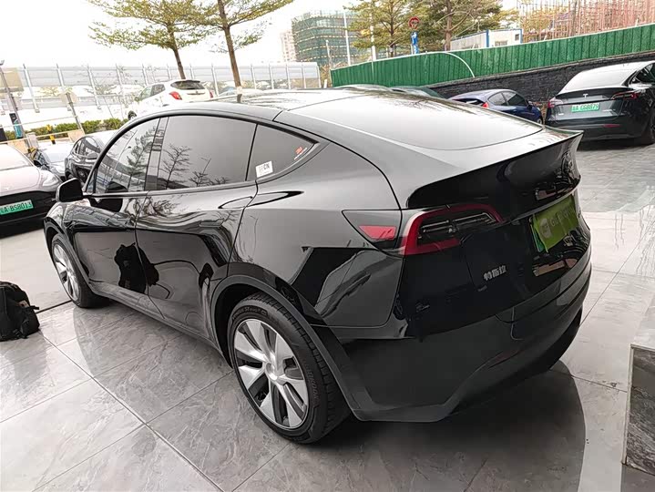 Фото 5 - Tesla Model Y