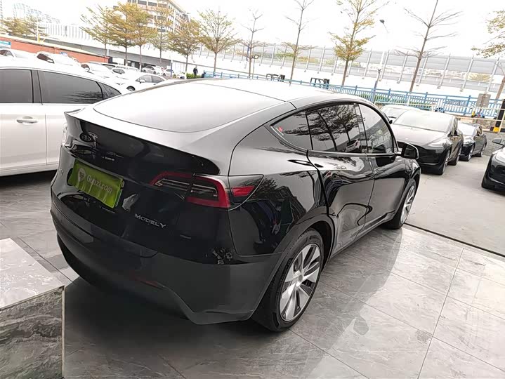 Фото 7 - Tesla Model Y